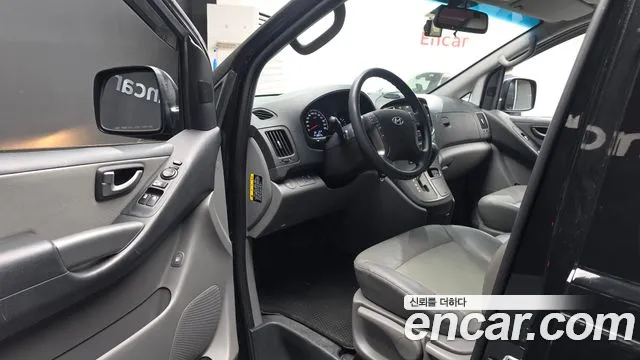 Hyundai Starex — фото 10