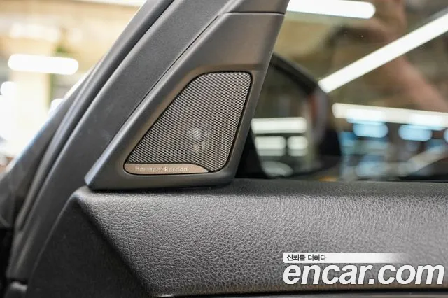 BMW 5-Series — фото 19