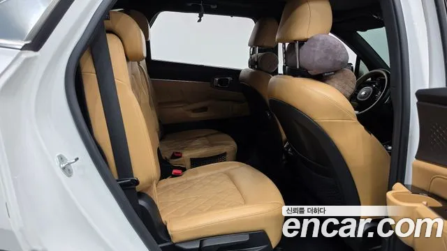 Kia Sorento — фото 12