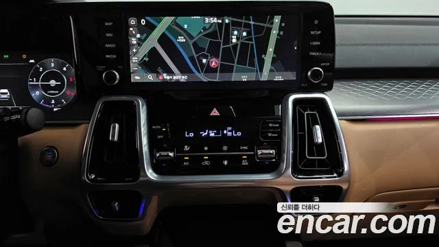Kia Sorento — фото 13