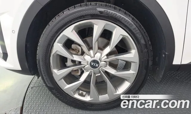 Kia Sorento — фото 5