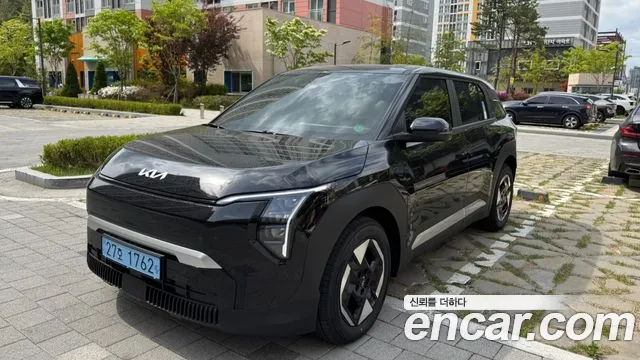 Kia EV3 — фото 1