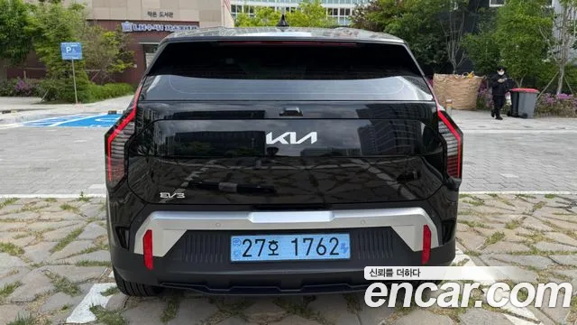 Kia EV3 — фото 4