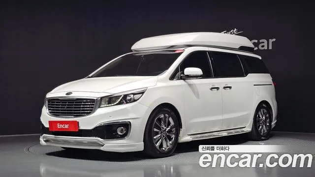 Kia Carnival — фото 1