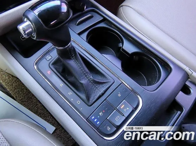 Kia Carnival — фото 11