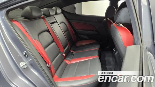 Hyundai Avante — фото 11