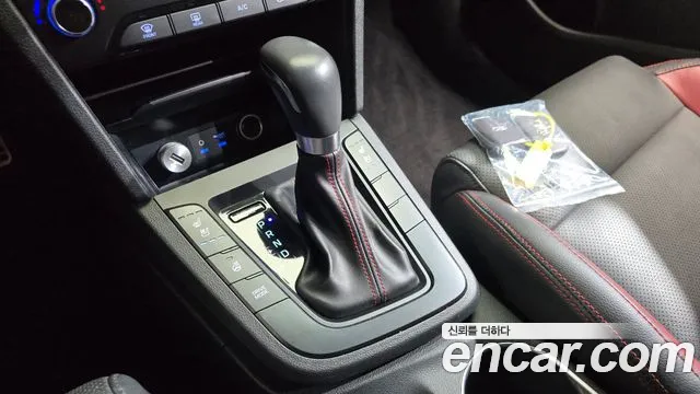 Hyundai Avante — фото 9