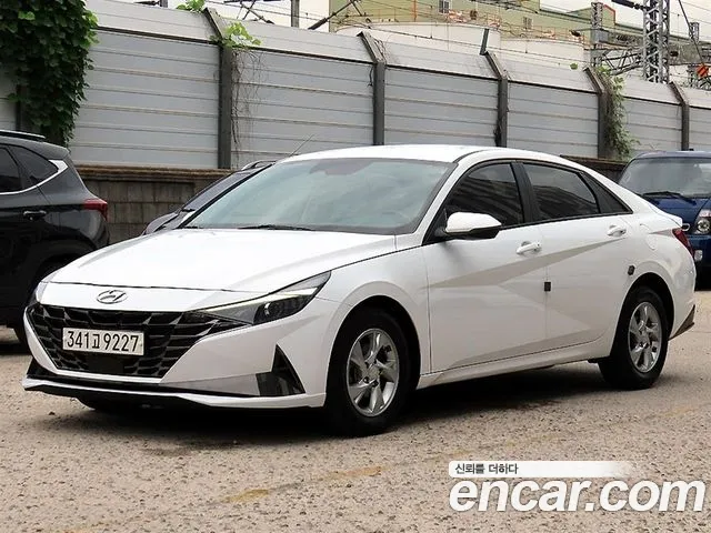 Hyundai Avante — фото 1