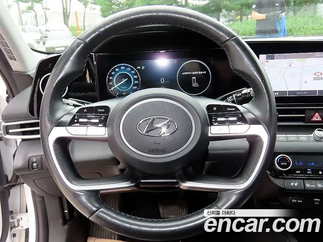Hyundai Avante — фото 11
