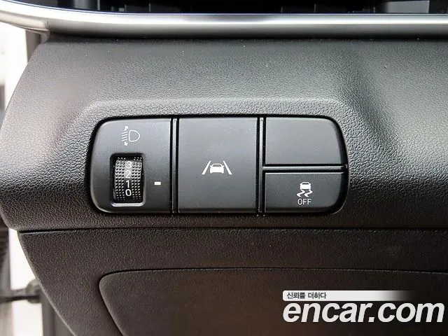 Hyundai Avante — фото 13