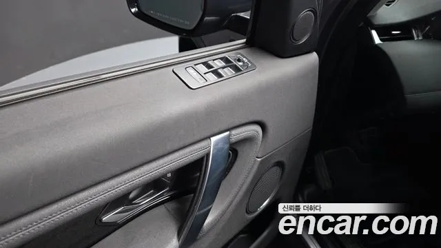 Land Rover Discovery Sport — фото 19