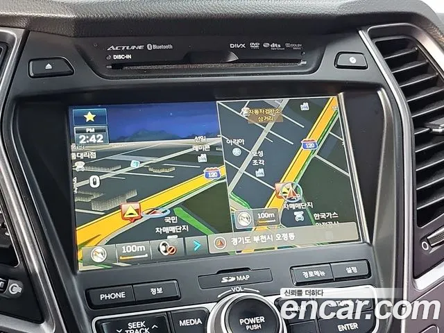 Hyundai Santa Fe — фото 14