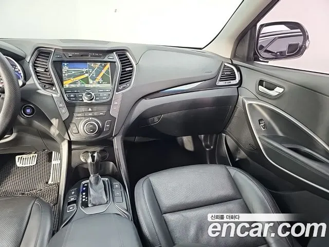 Hyundai Santa Fe — фото 10