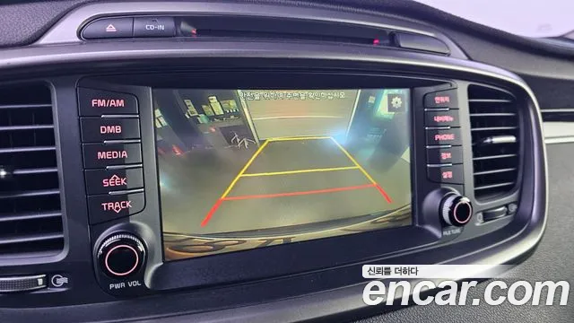 Kia Sorento — фото 15