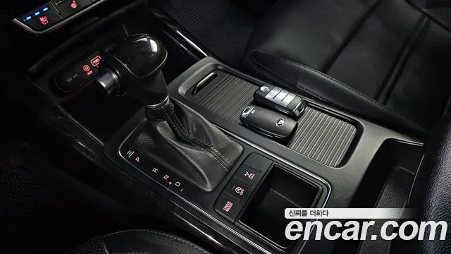 Kia Sorento — фото 9