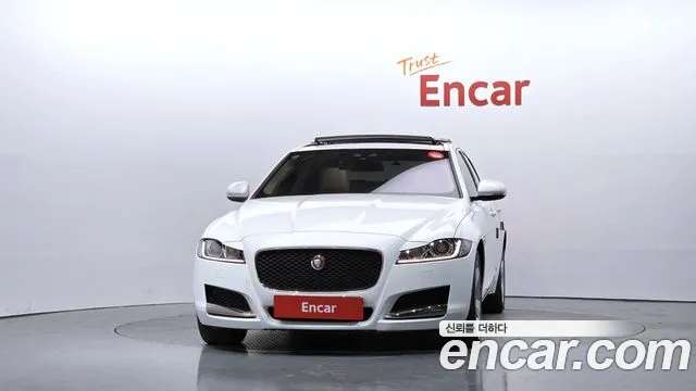 Jaguar XF — фото 3