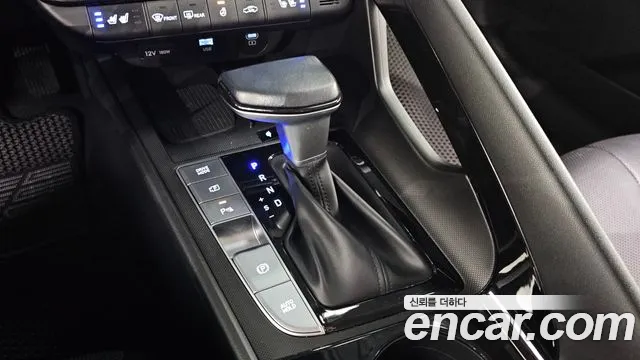 Hyundai Avante — фото 9