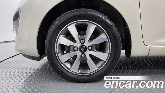 Kia Morning — фото 5