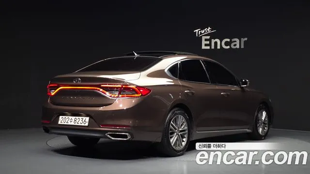 Hyundai Grandeur — фото 1