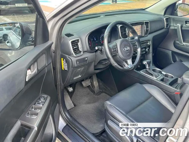 Kia Sportage — фото 8