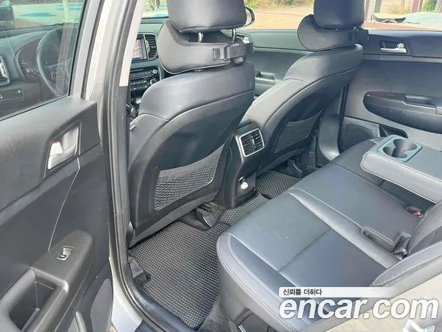 Kia Sportage — фото 9