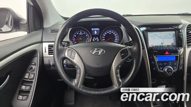Hyundai i30 — фото 13