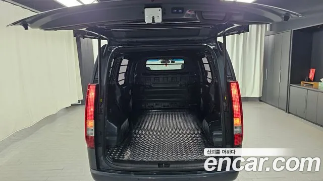 Hyundai Staria — фото 15