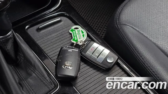 Kia Sorento — фото 15