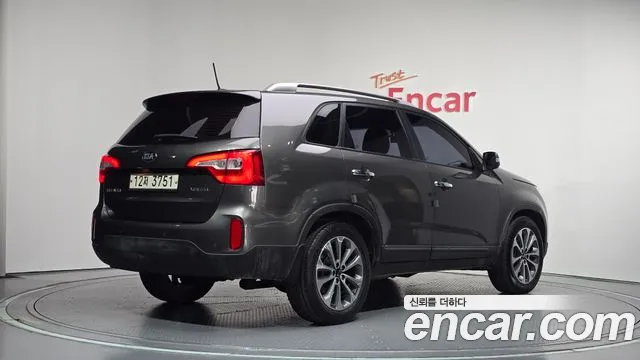 Kia Sorento — фото 2