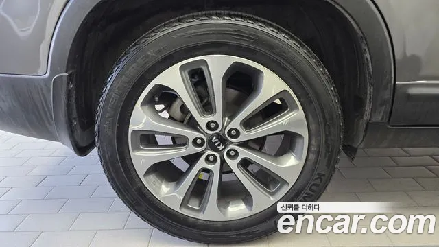 Kia Sorento — фото 5