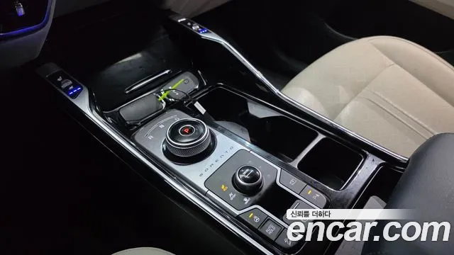 Kia Sorento — фото 9