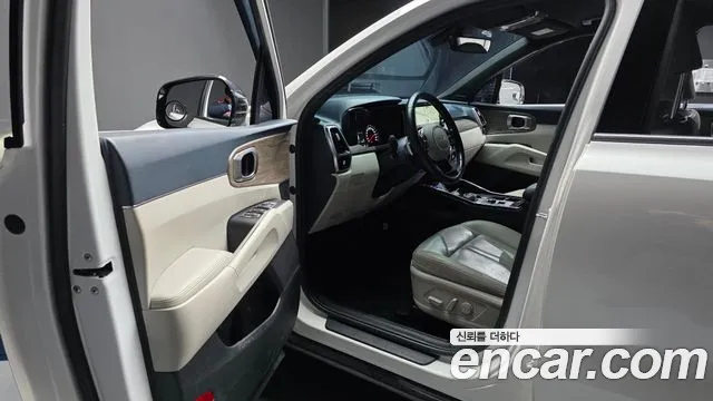 Kia Sorento — фото 10