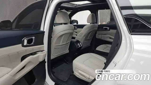 Kia Sorento — фото 12