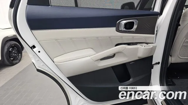 Kia Sorento — фото 25