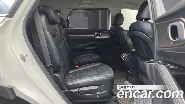 Kia Sorento — фото 11