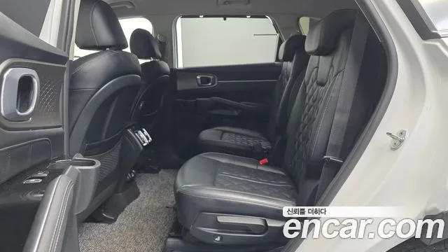 Kia Sorento — фото 12