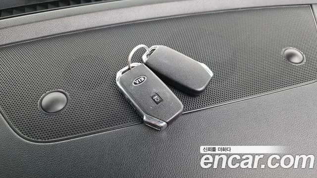 Kia Sorento — фото 18