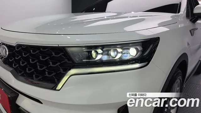 Kia Sorento — фото 22