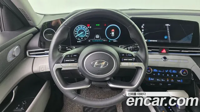 Hyundai Avante — фото 13