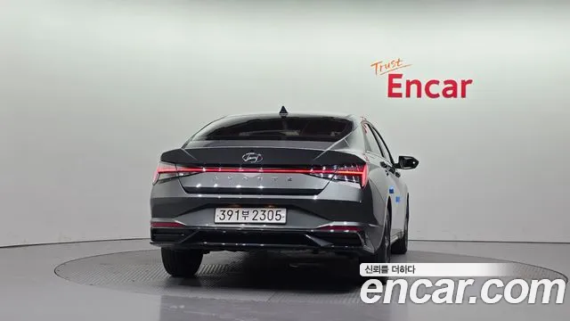 Hyundai Avante — фото 4