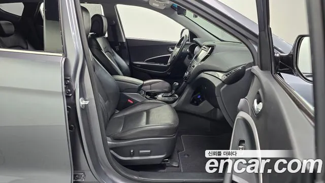 Hyundai Santa Fe — фото 11