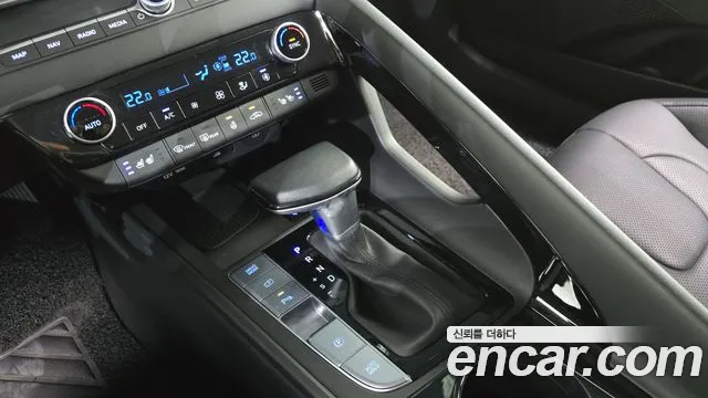 Hyundai Avante — фото 9