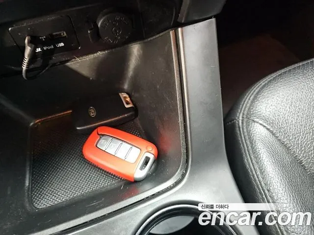 Kia Sorento — фото 16