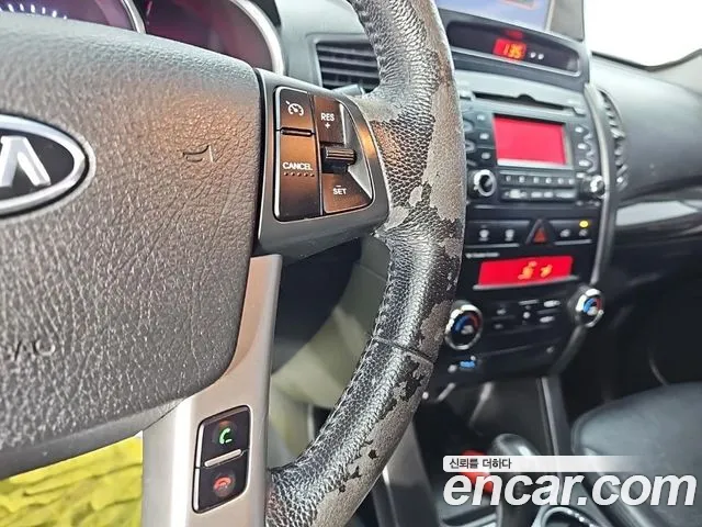 Kia Sorento — фото 17