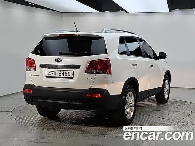 Kia Sorento — фото 4