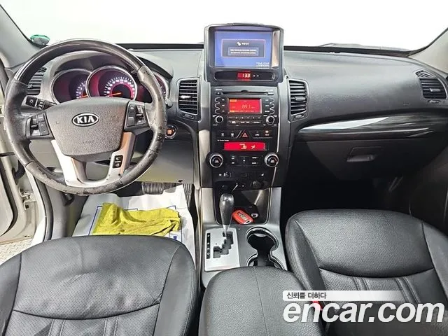 Kia Sorento — фото 5