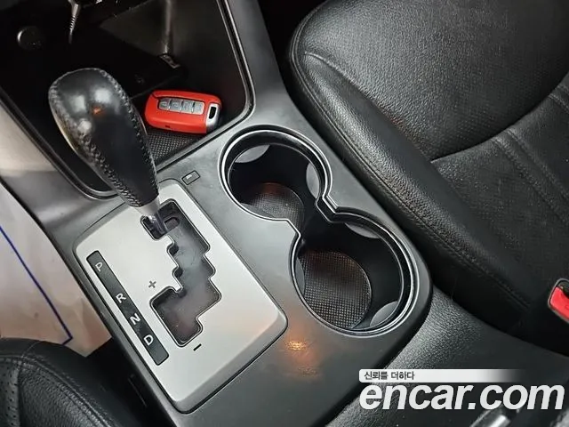 Kia Sorento — фото 8