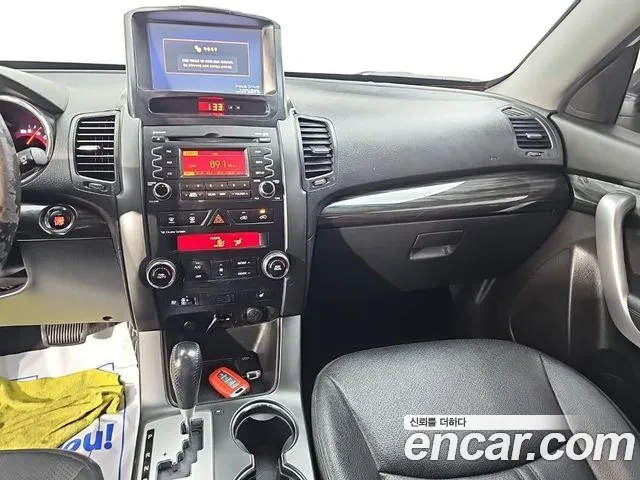 Kia Sorento — фото 10