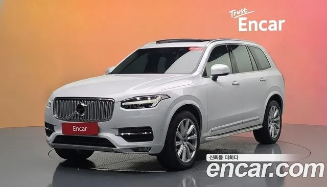 Volvo XC90 — фото 20