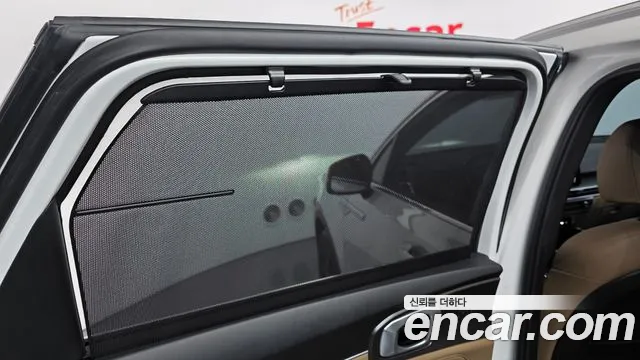 Kia Sorento — фото 17